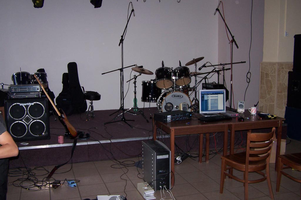 mindphones2010-002.jpg