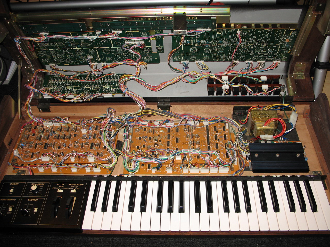 cs-40m_inside_01.jpg